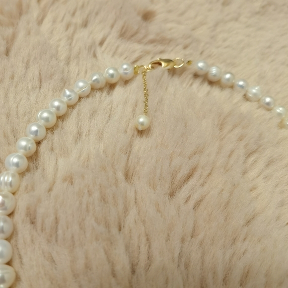 Pearl necklace with red agate pendant. - Picture 3 of 6